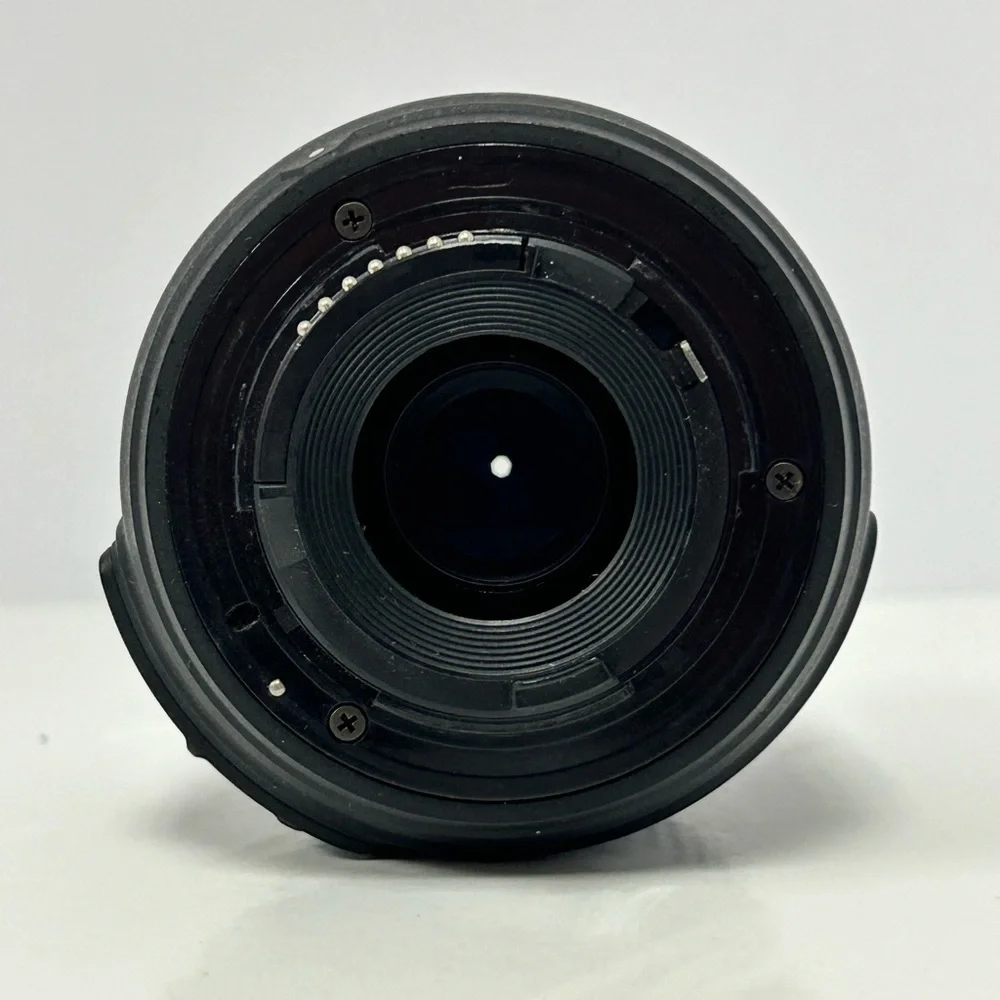 Nikon 18-55mm f/3.5-5.6G VR AF-S DX Nikkor Zoom lens